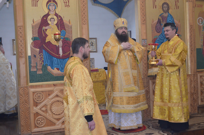 Преосвященнейший Амвросий епископ Светлогорский совершил Божественную литургию в неделю о Страшном Суде